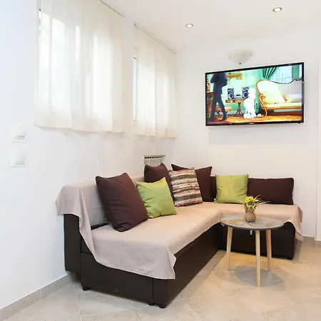 Apartment By The Sea Kastel Kambelovac, - 8679