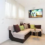Appartement By The Sea Kastel Kambelovac, - 8679
